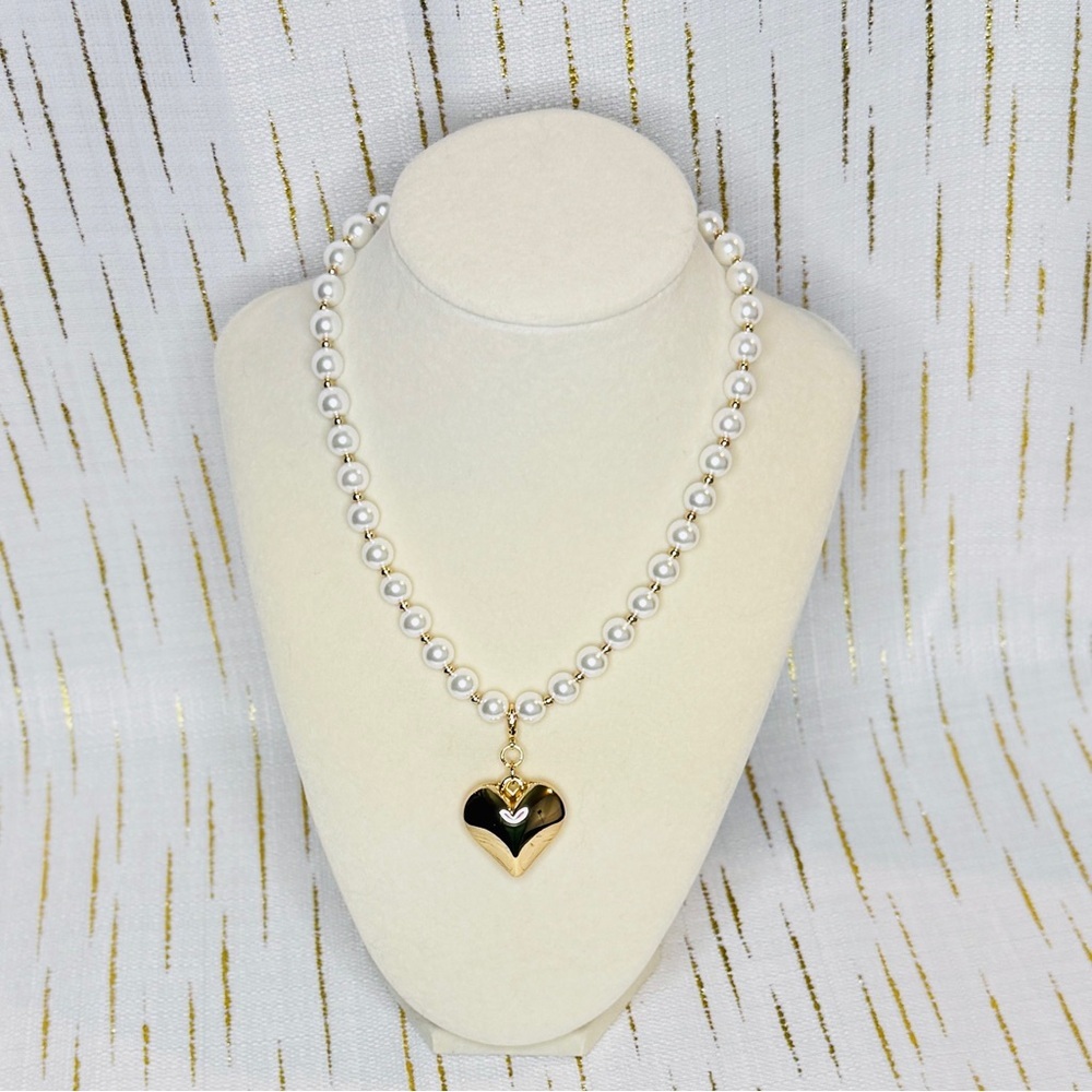 House of Harlow 1960 Pearl Necklace w/ Removable Gold Heart Charm NWT